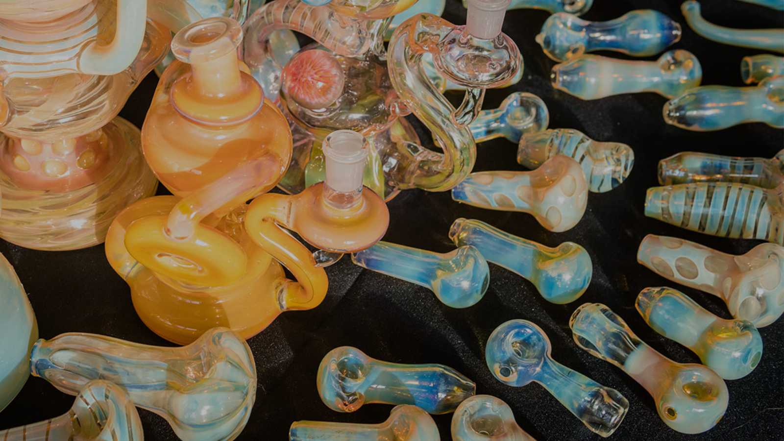 Weed Pipe Types: Which One is Right for You?