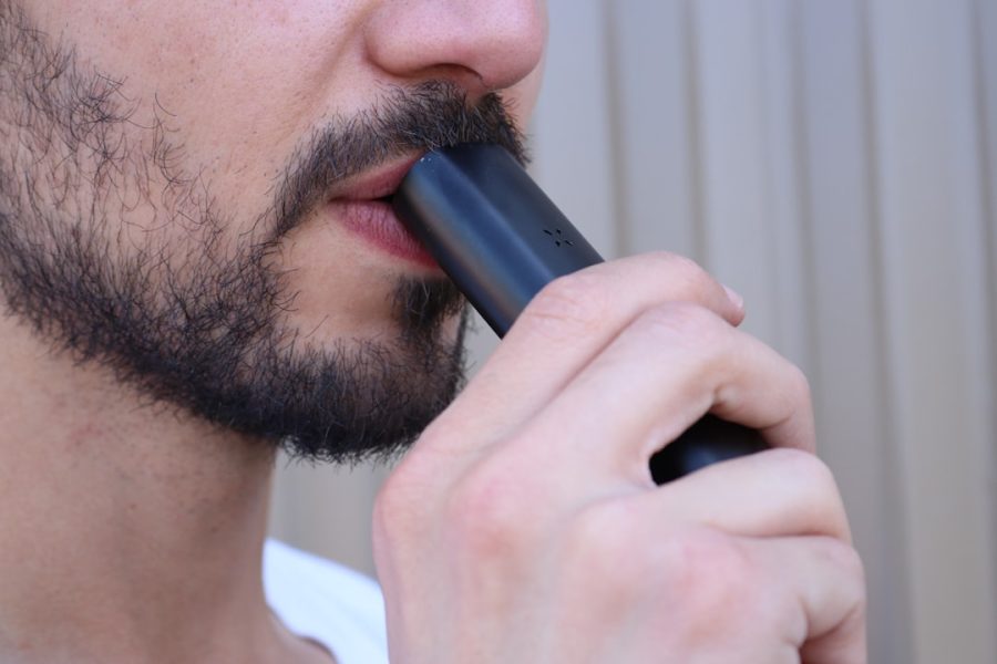 Photo Dry herb vaporizer