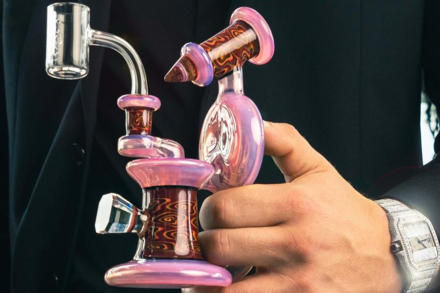 Can You Smoke Wax Out of a Bong?