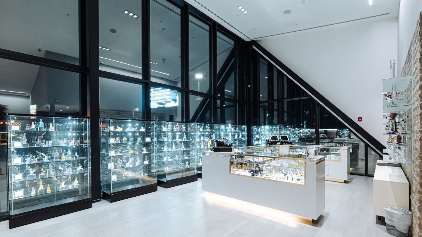 What to Expect When Visiting a Bong Store for the First Time?