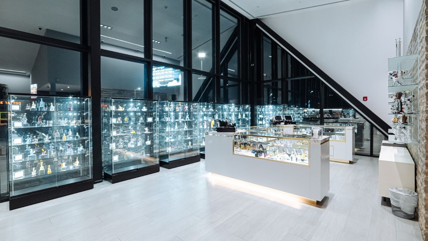 9. Failing to Ask Questions in the Smoke Shop