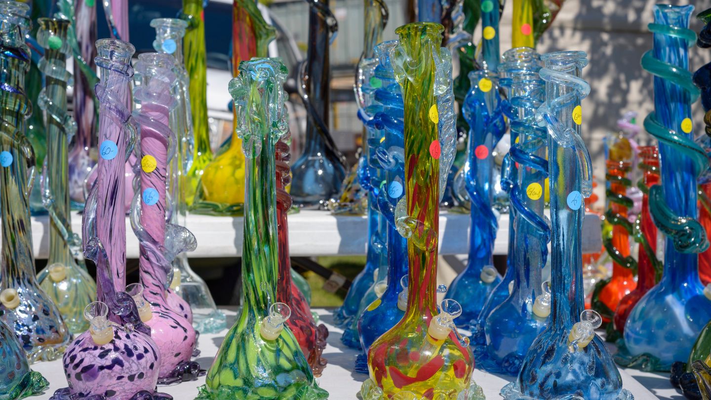 Mistakes People Make in a Bong Shop and How to Avoid Them
