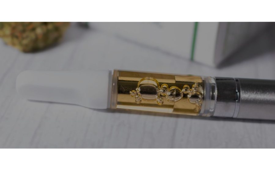 Disposable vs Refillable Cannabis Vapes: Understanding the Benefits of Each